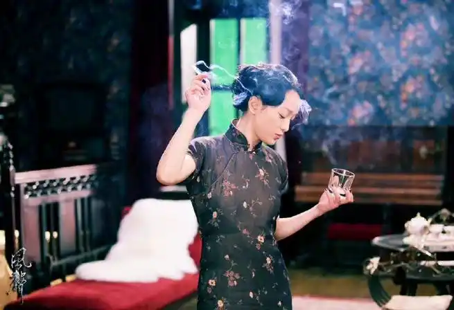 周迅与旗袍的适配度##周迅无名造型曝光