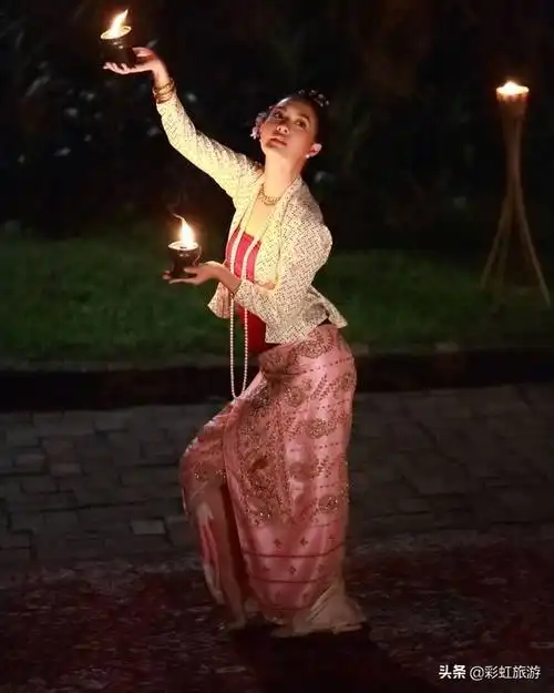 指尖上的艺术,历史文化的瑰宝——美丽的泰国舞蹈