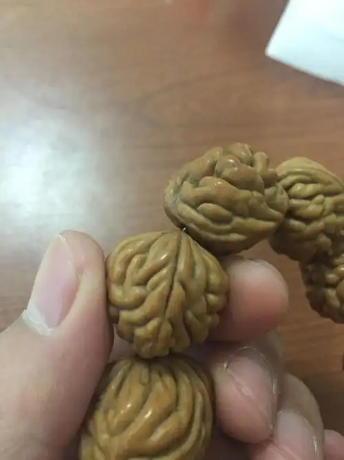 龙纹桃核开裂了,应该怎么补救.在线等,急.