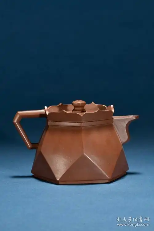 回流紫砂壶旧藏俞国良款紫砂僧帽壶