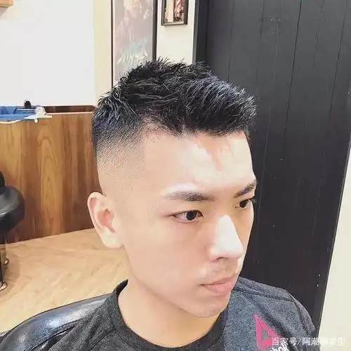 男生清爽短发1 看完以上12清爽干净的造型,是不是对初夏清爽的发型有