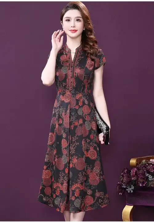 王小鸭刺绣品牌女装2022夏装新款正宗莨绸香云纱妈妈民族风连衣裙黑色