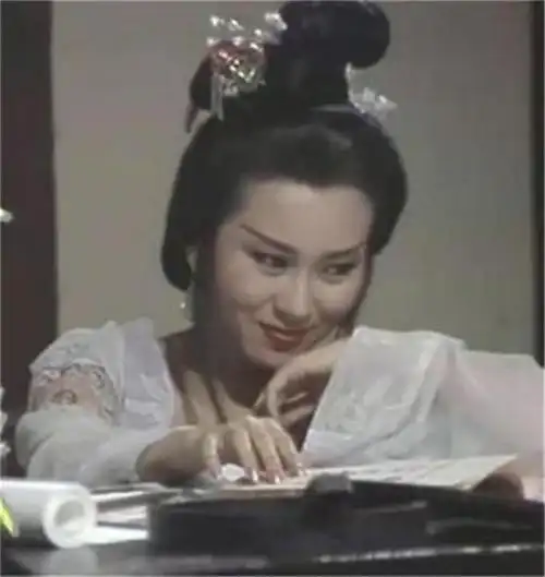 魏秋桦:17岁出道,演戏31年后转战商场,61岁仍单身活得自由!