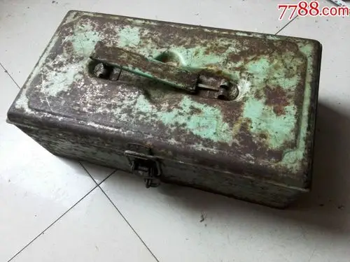 工具箱,老式铁质手提工具箱