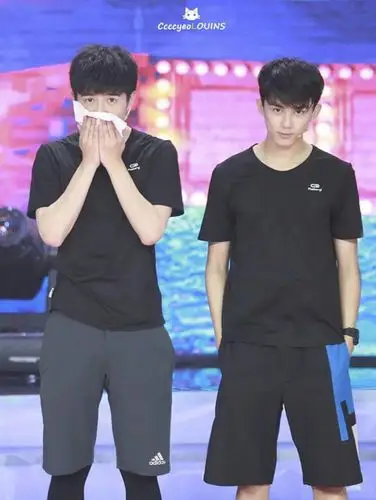 突然懂了为什么很多人会对他和刘昊然嗑嗑死 这也太配了吧 《吴磊》