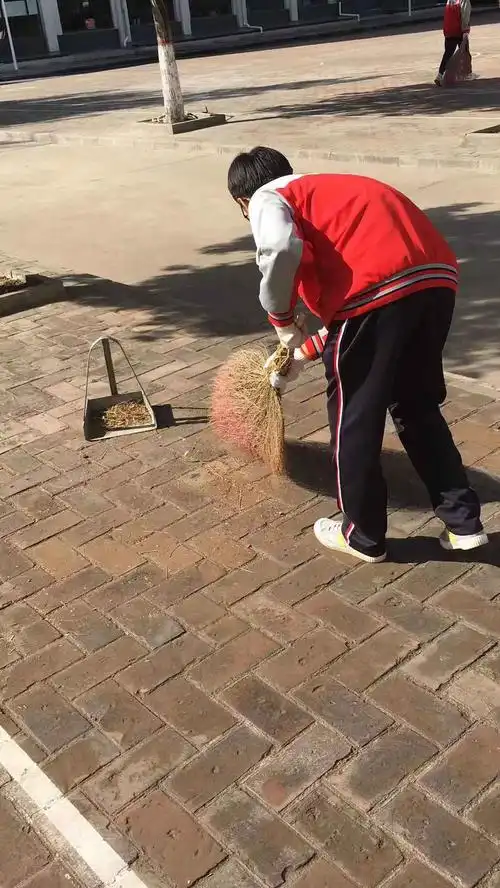 华北机电学校251191班公益劳动