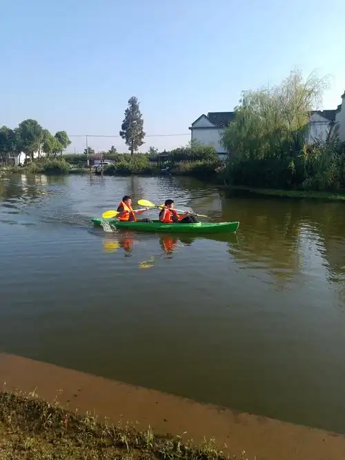 掌握了划船的基本技能.
