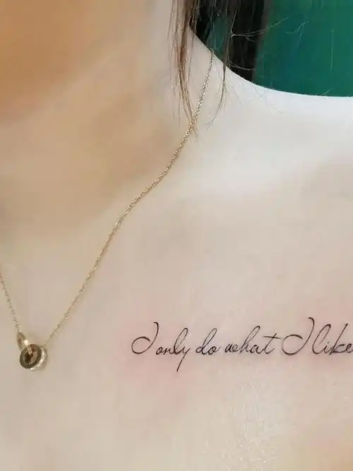 锁骨英文字母花体字_纹身图案手稿图片_海棠的纹身作品集