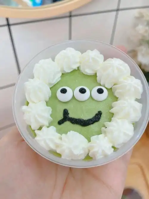 可爱的卡通小布丁