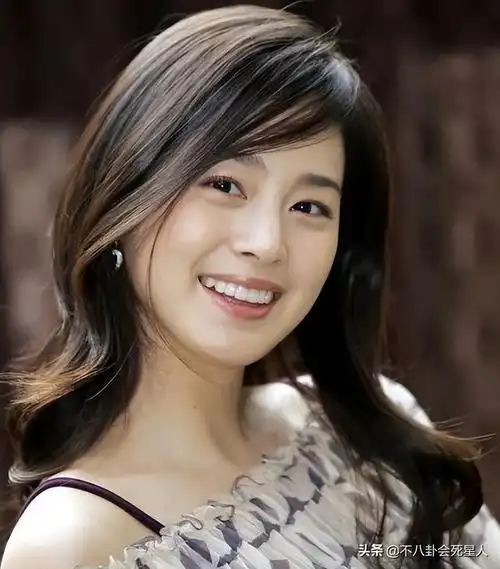 韩国女明星名单,2020韩国最红女明星前十名(真正的纯天然女星)