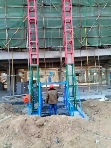 安阳革新机械sse160龙门架物料提升机建筑工地物料提升机质量稳定安全