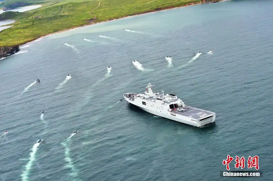 长白山舰起航赴泰参加联训