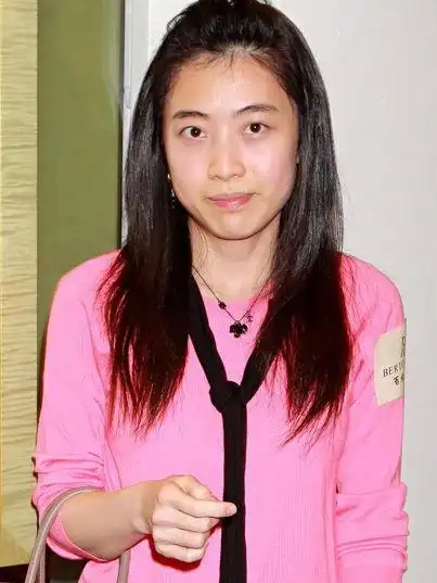 刘銮雄女友刘銮雄女友甘比