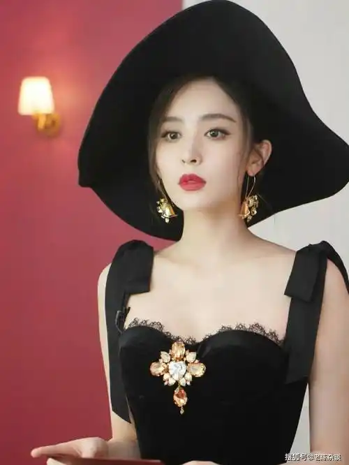 这身材谁能顶得住!31岁古力娜扎写真赏_艺术_魅力_成功