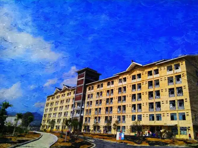 陈春来手机镜头里的关岭民中