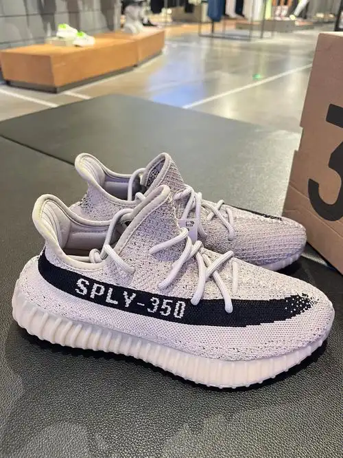 椰子350v2秋冬必备配色实物真不错