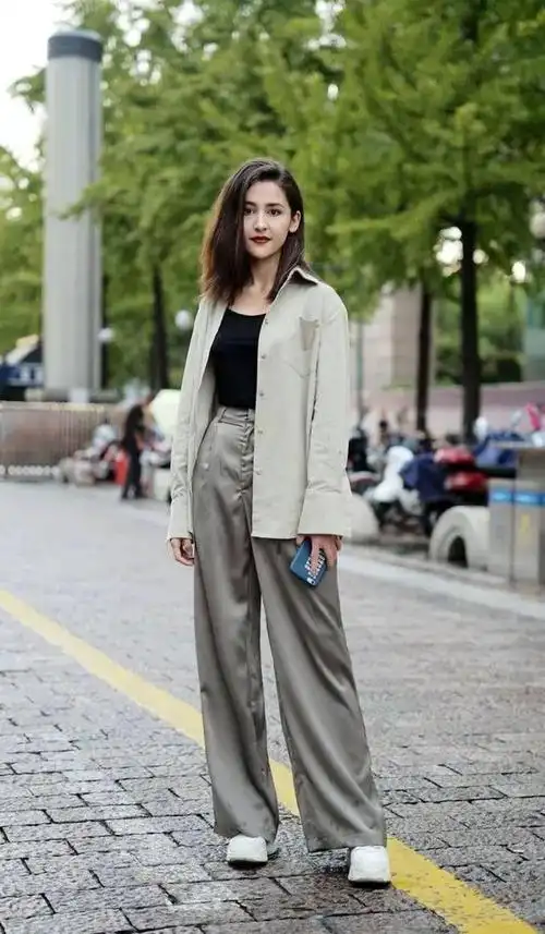 阔腿裤配哪种鞋子好看