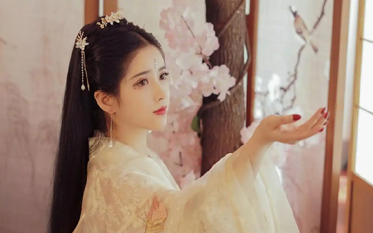 古风美女唯美仙气写真桌面壁纸