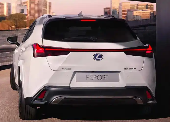 2022款雷克萨斯ux发布造型硬朗大气约合人民币26万起售