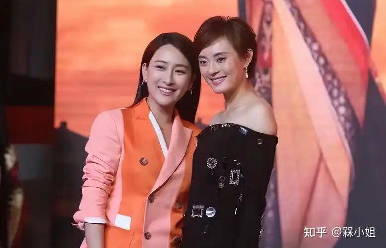 如何评价蒋勤勤和孙俪的颜值