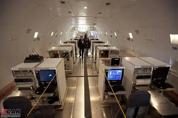 美国波音公司747-8货机成功首飞