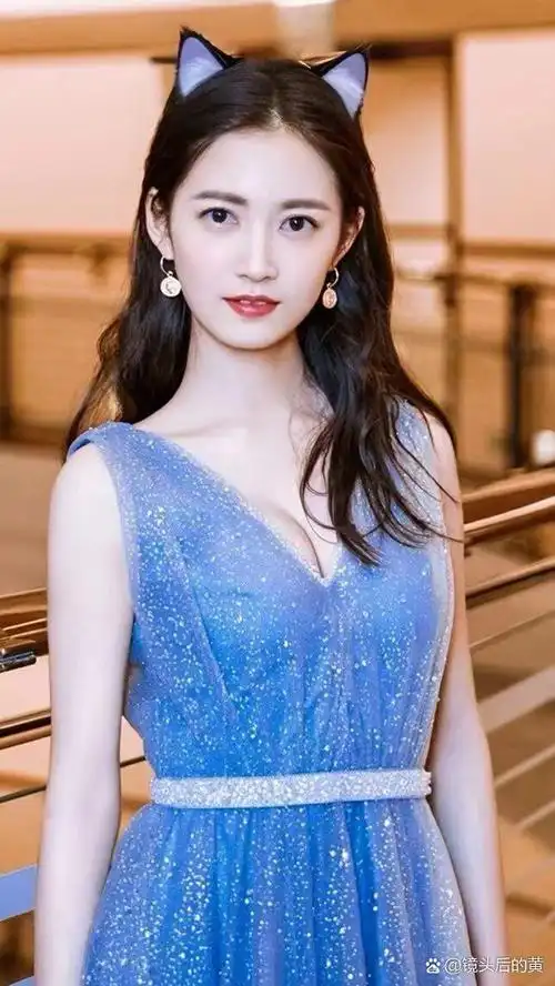 陈钰琪:魅力横扫娱乐圈,内外兼修的全能艺人 陈钰琪,这位31岁的娱乐圈