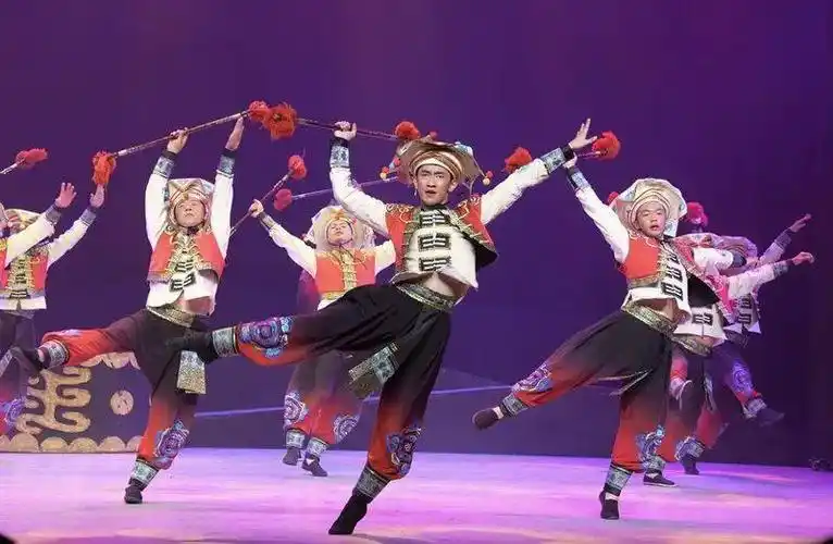 民族艺术白族霸王鞭舞