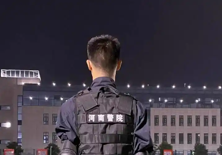 浮光掠影寻找豫警院的最美背影