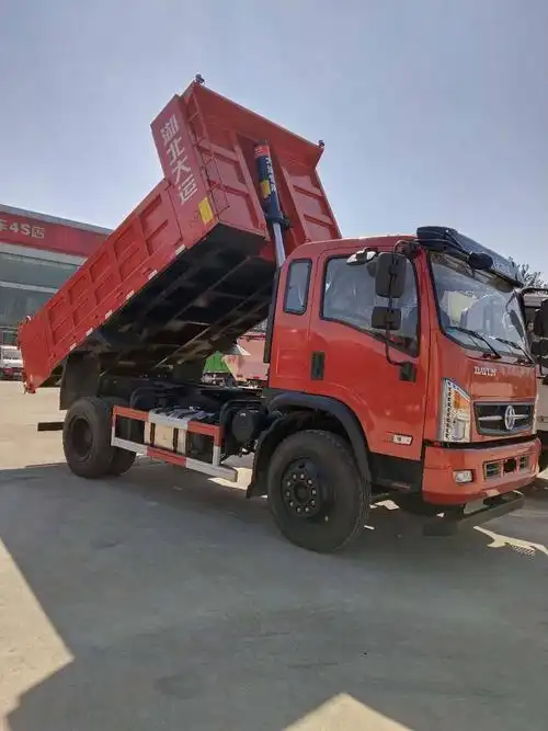 蓝牌自卸车旭翔大运