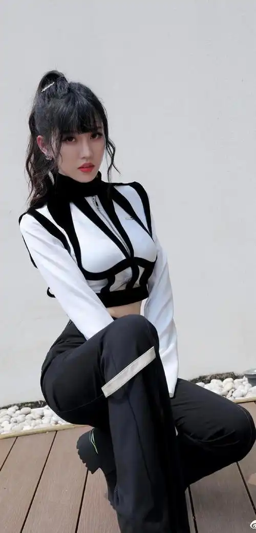 by2 黑白写真含视频(高清)