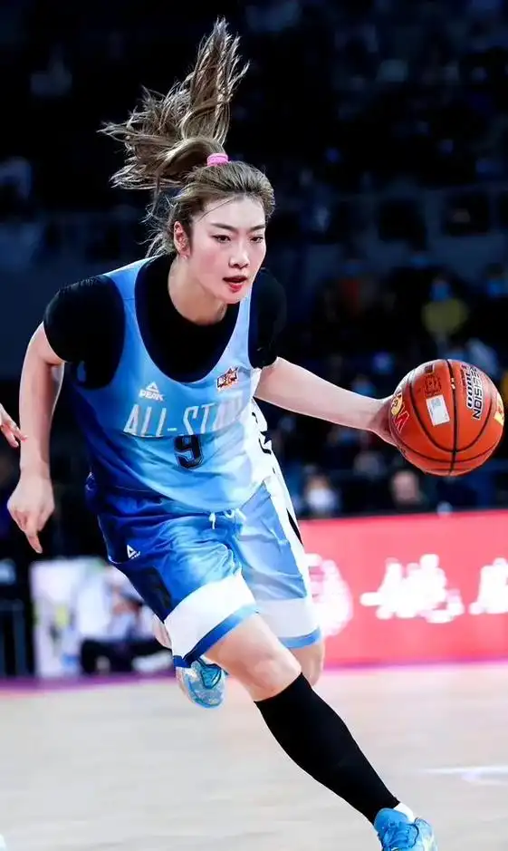 李梦,女,汉族,1995年1月2日出生于辽宁省沈阳市,篮球职 - 抖音