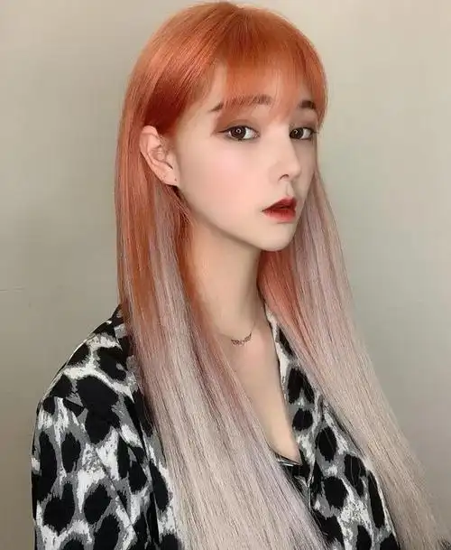 真out了,2021年流行"拼色染发",显白新潮_腾讯新闻