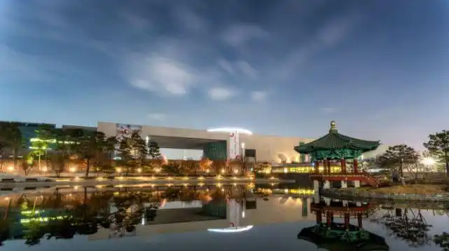 小英讲旅游,韩国首尔著名景点:国立中央博物馆!_高清图集_新浪网