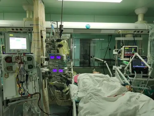 辞旧迎新,2021年我们继续砥砺前行-武汉市第四医院东院区重症监护病房