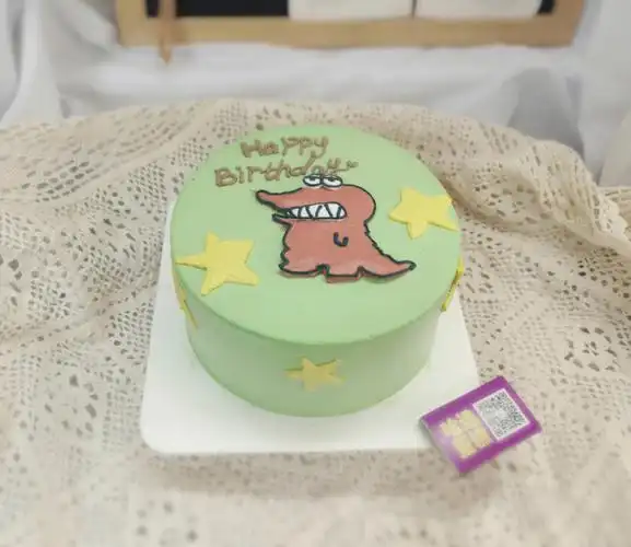 手绘小鳄鱼蛋糕