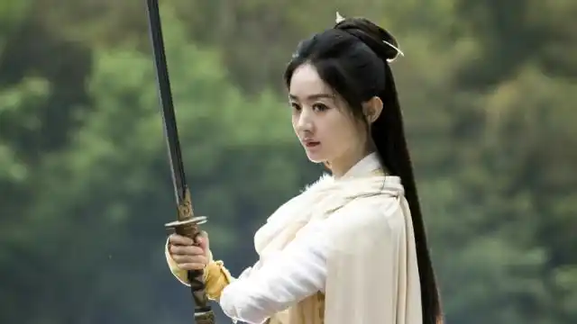 古装剧中7位女星舞剑的画风,杨紫赵丽颖迪丽热巴一个比一个养眼!