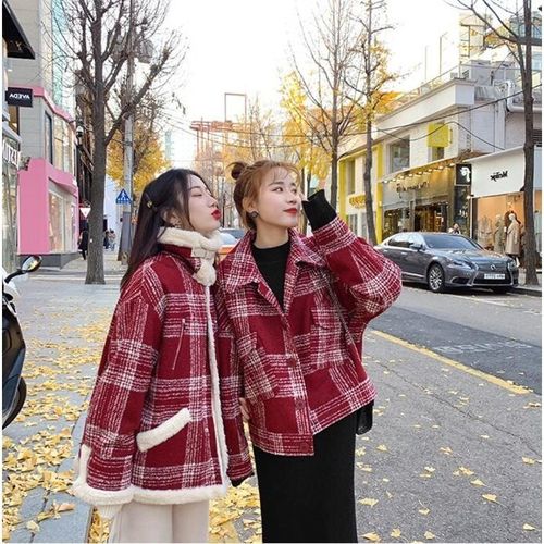 女装冬装2021新款小个子闺蜜装格子毛呢外套短款流行大衣女冬加厚