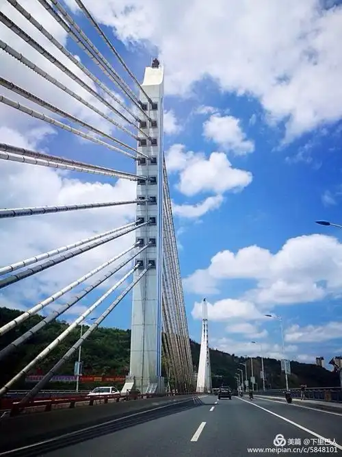 安康汉江四桥赞(图片选自网络)