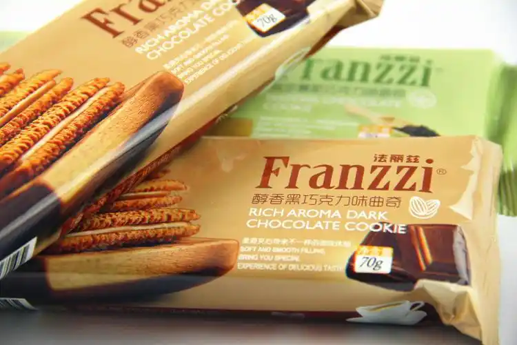 法丽兹巧克力曲奇饼干70g 夹心饼 口口顺滑 美味佳肴