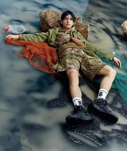 腿长又高颜的宋威龙,配上这些穿搭,撩人于无形啊