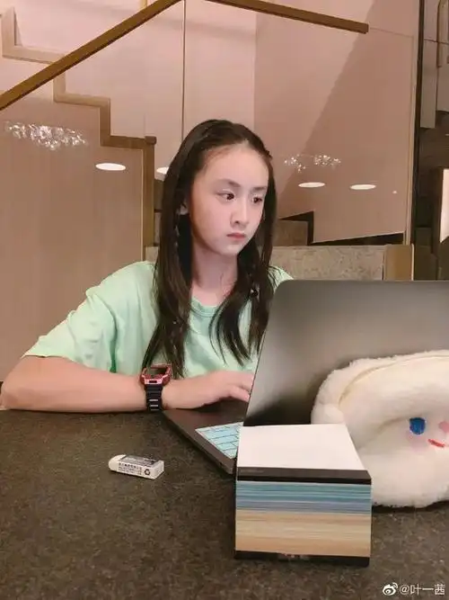 12岁森碟成人间腿精未p身高吓坏网友田亮你太会养女儿了吧