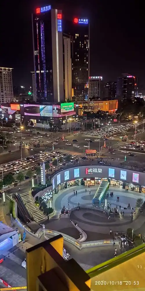 广东东莞《国际贸易大厦的夜景》老船长