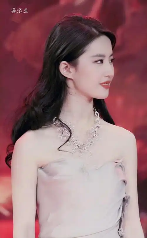 存档·刘亦菲头像/壁纸  邹雨 小龙女@刘亦菲    #刘亦菲娱乐圈