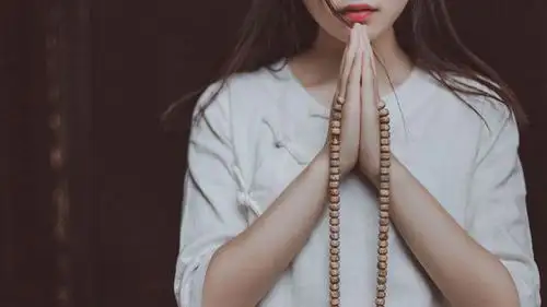 戴手串就是信佛吗?