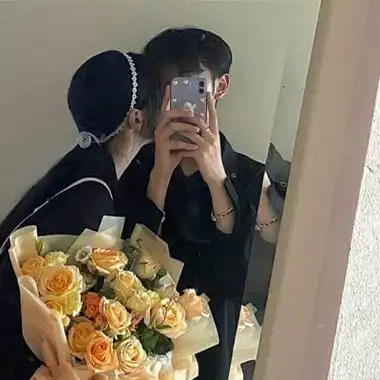 2021最潮最火情侣头像霸气真人图片