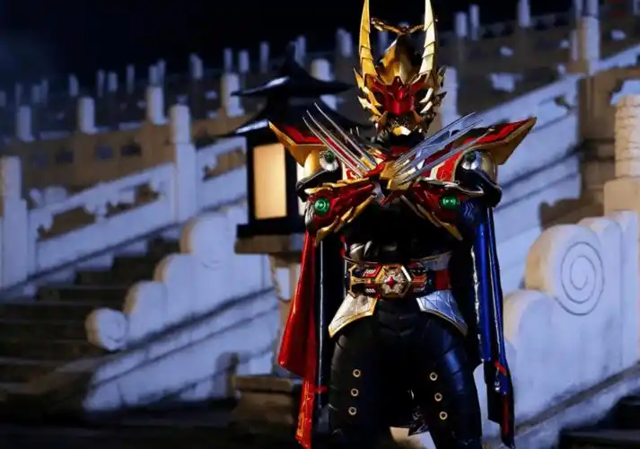 铠甲勇士的四大终极铠甲帝皇铠甲和修罗铠甲谁强其中有个水货