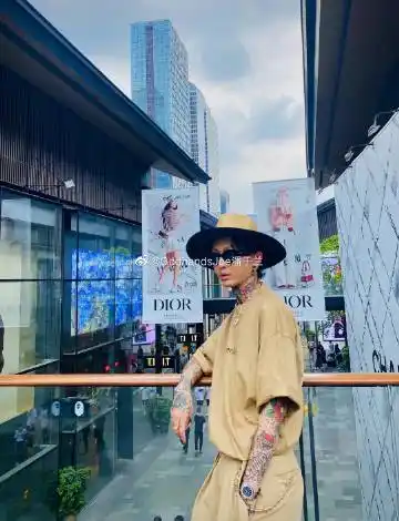 godhandsjoe潘于兰