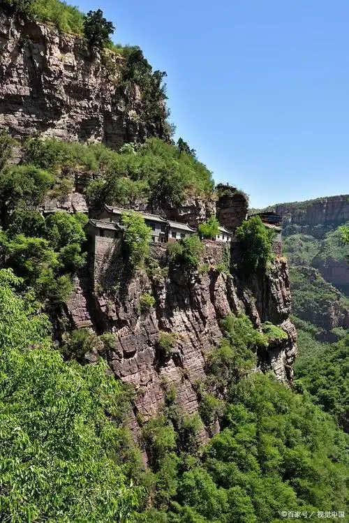回龙天界山景区,位于河南新乡辉县市上八里镇西北的太行深处,是国家