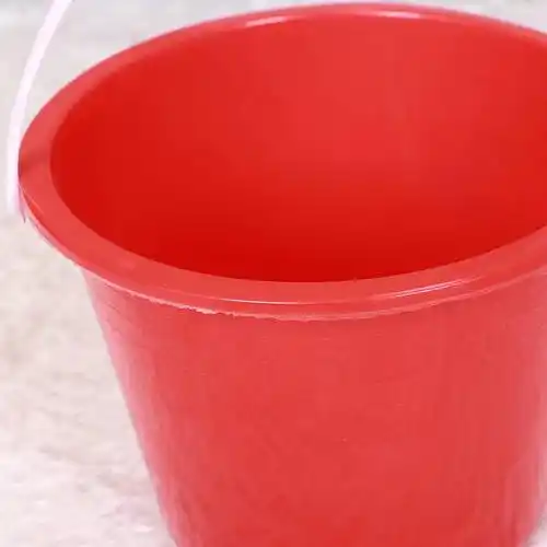 百货红色油漆桶小红桶塑料水桶涂刷儿童调漆桶