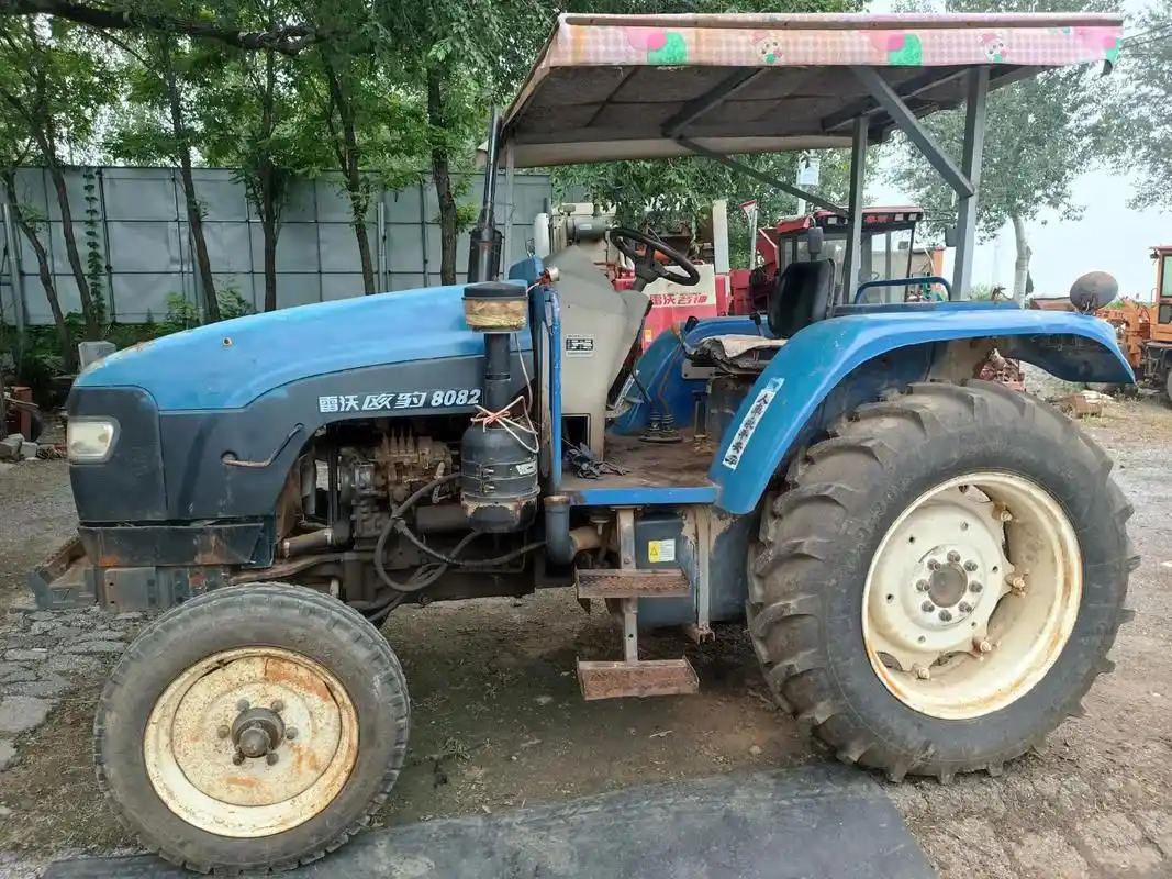 欧豹拖拉机.皮毛差点!内部结构没得说!新换东方红不增压发动机 - 抖音